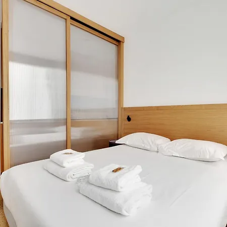 13 - Voltaire Apartament Paryż