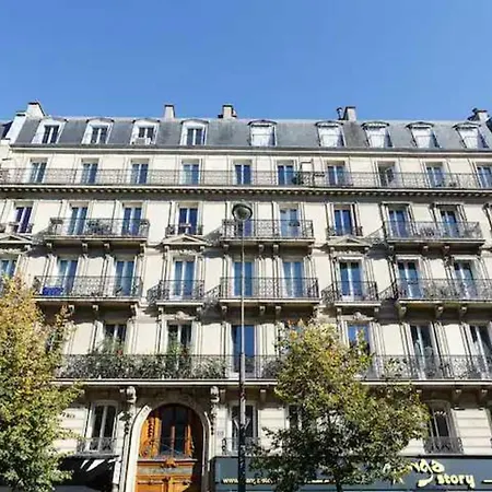 13 - Voltaire Apartment